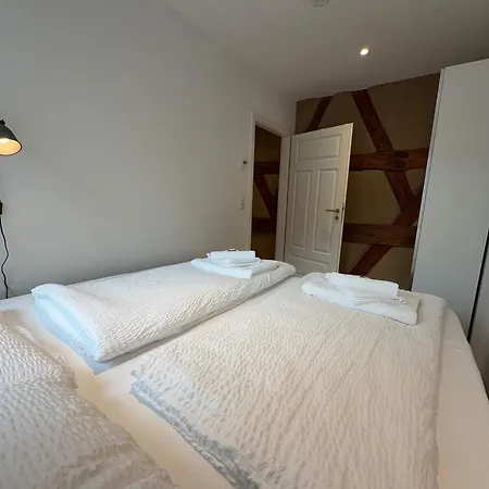 Apartmán Juraperle - Historisch Und Modern - 5 *